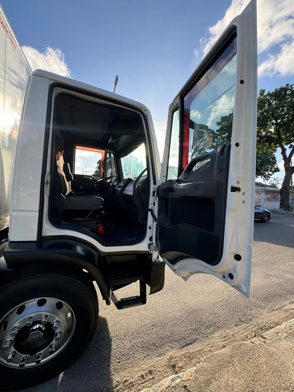 IVECO 170e21 ? BAÚ 2023 - Foto 14