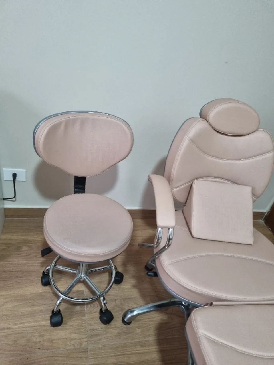 Cadeira e mocho para estética ou salão - Foto 5