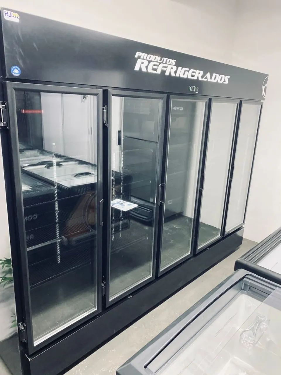 NZ. Expositor refrigerado frios e laticínios 5 portas FORTSUL 