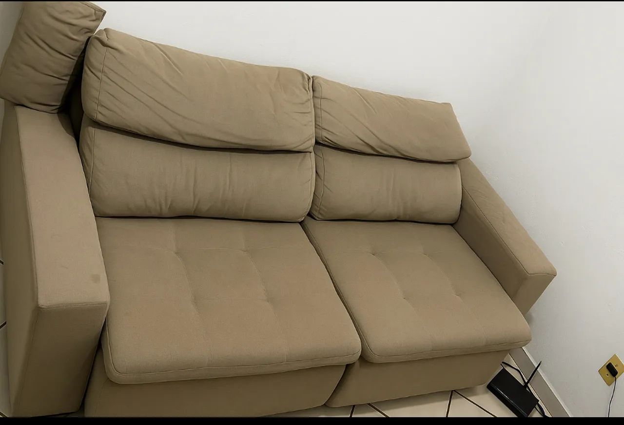 Urgently selling a pull-out sofa – moving reasons!64739715408897120
