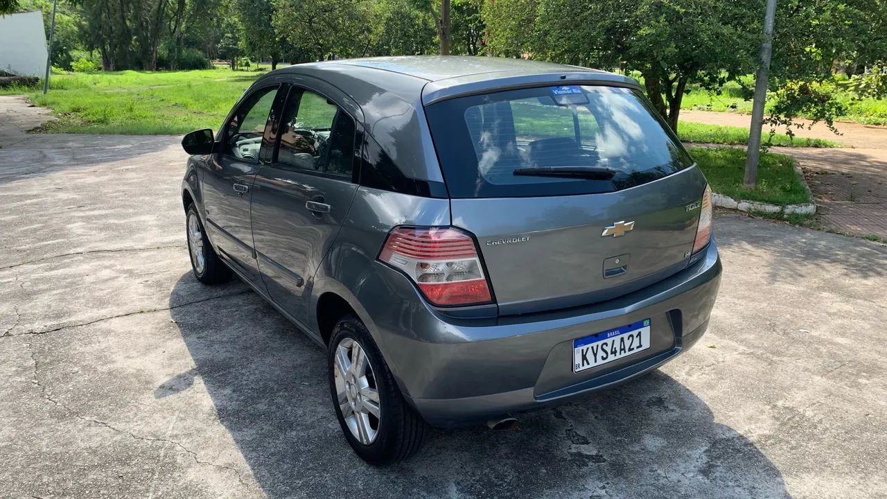 Vendo Agile LTZ baixo km - Foto 5