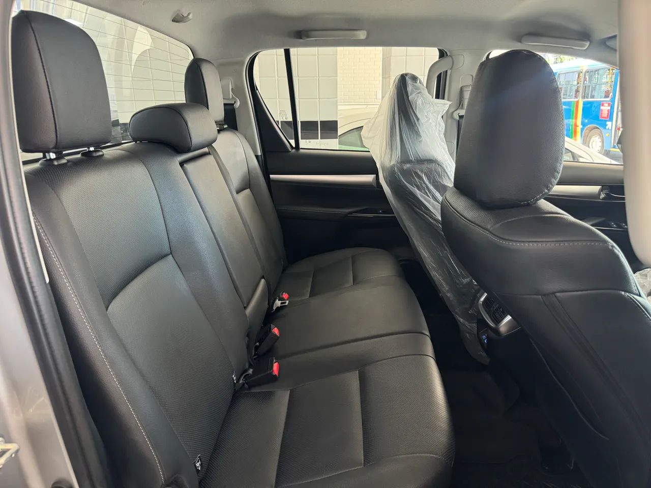 HILUX SRX PLUS 2024/2024, ÚNICA DONA, APENAS 26 MIL KM, NOVÍSSIMO  - Foto 10
