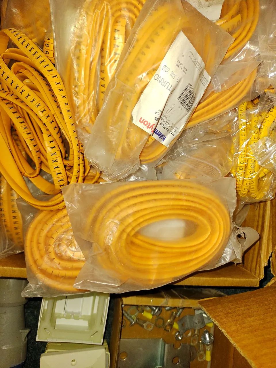 Fiações Elétricas - Hellerryton