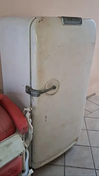 Geladeira antiga 