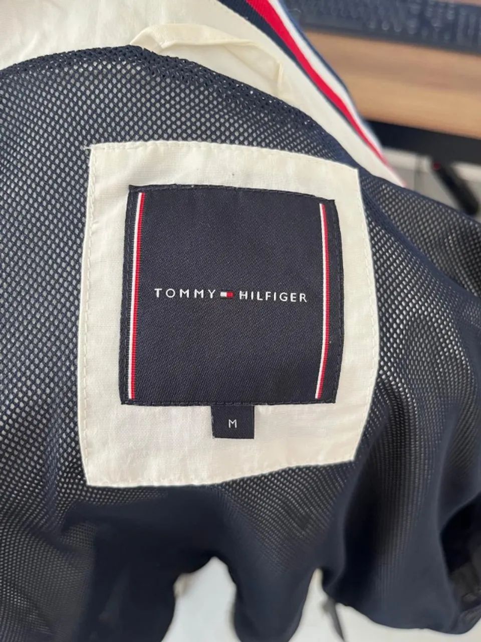 Jaqueta Tommy Hilfiger Impermeável - Foto 5