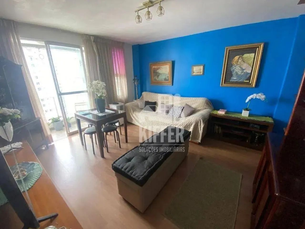 Apartamento Claro e Indevassado em Icaraí | 2 Quartos e Suíte