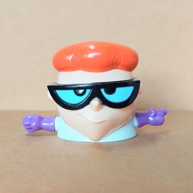 brinquedo - boneco mcdonald's laboratório de dexter (usado)