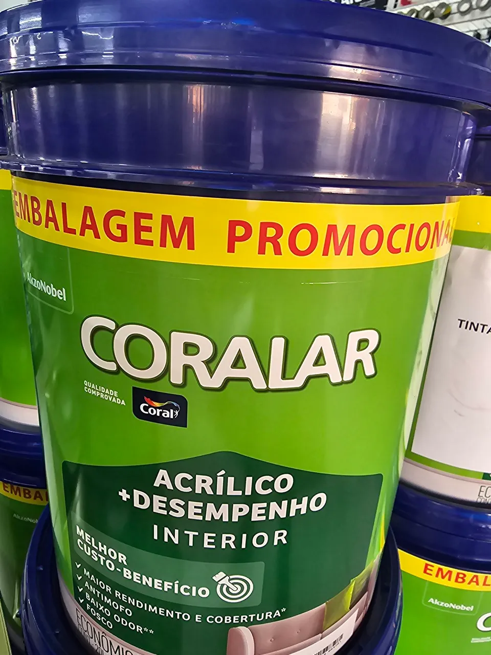 Tinta Acrílica Coralar + Desempenho Interior