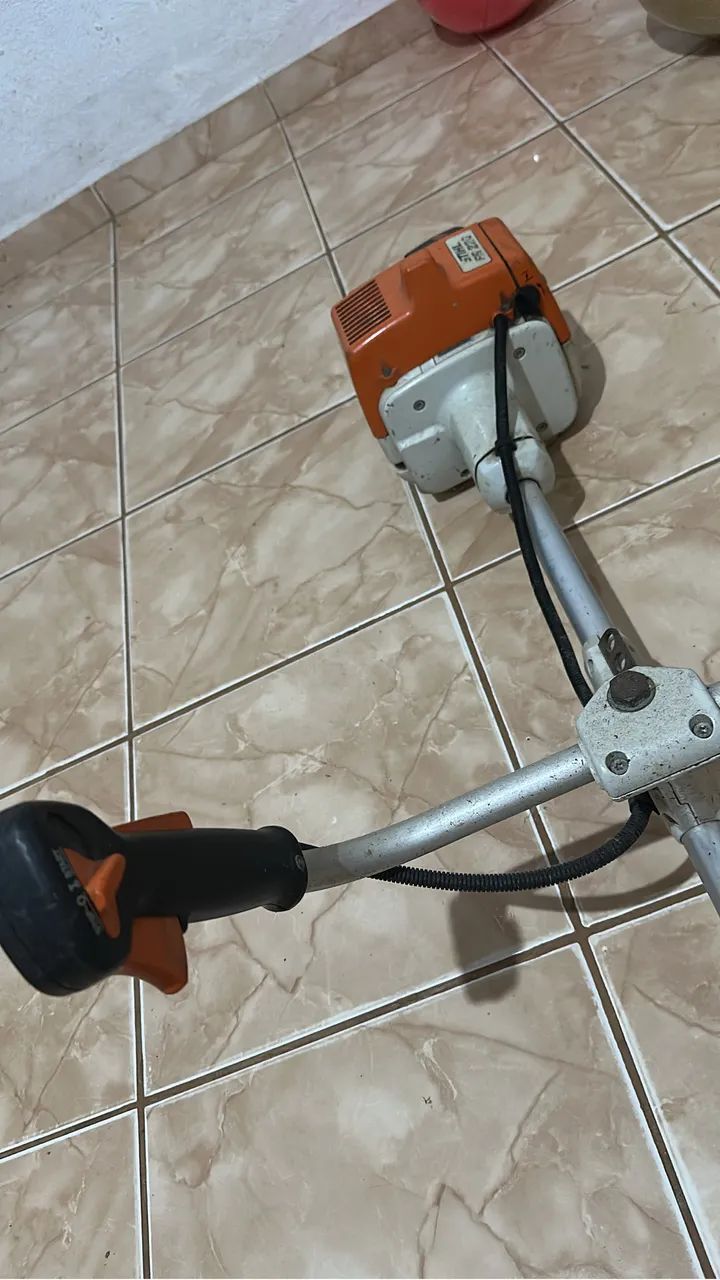 Roçadeira STHIL FS 220 - Foto 2