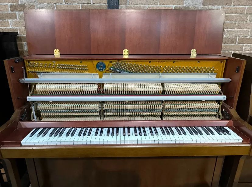 PIANO SUZUKI AU200