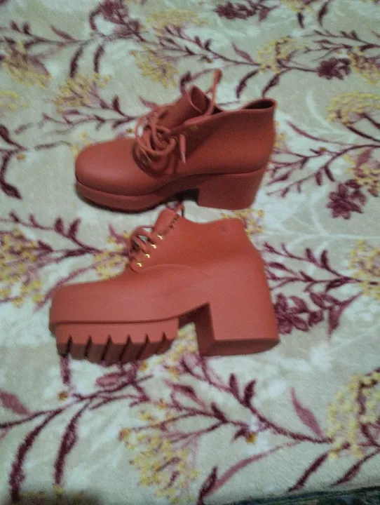 Bota feminina de salto