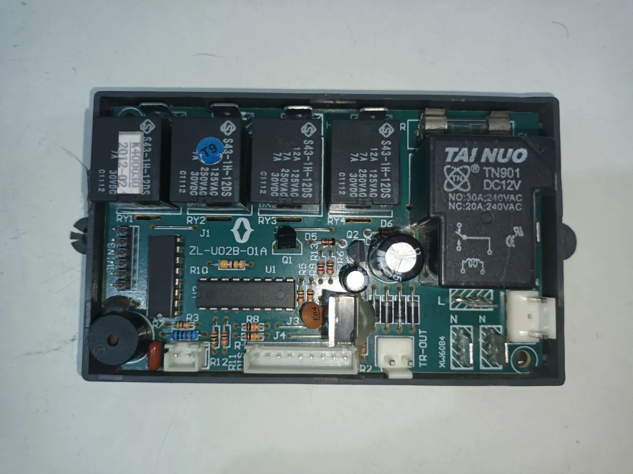 Placa - (ZL-U02B-01A)