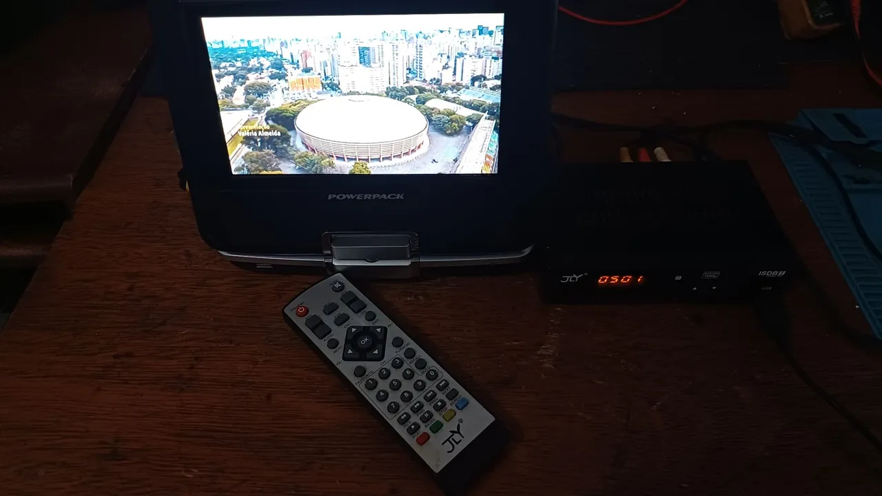 DVD Player Portátil '7' Powerpack + Conversor Tv Digital