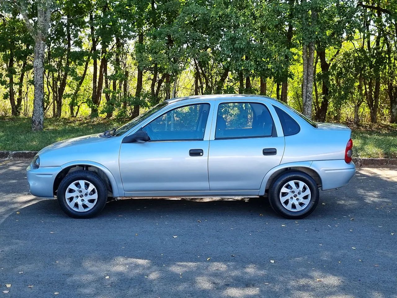 Corsa Classic 1 0 completo - Foto 4