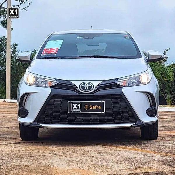 TOYOTA YARIS HATCH XS 1.5 AUT 2023 - Foto 2
