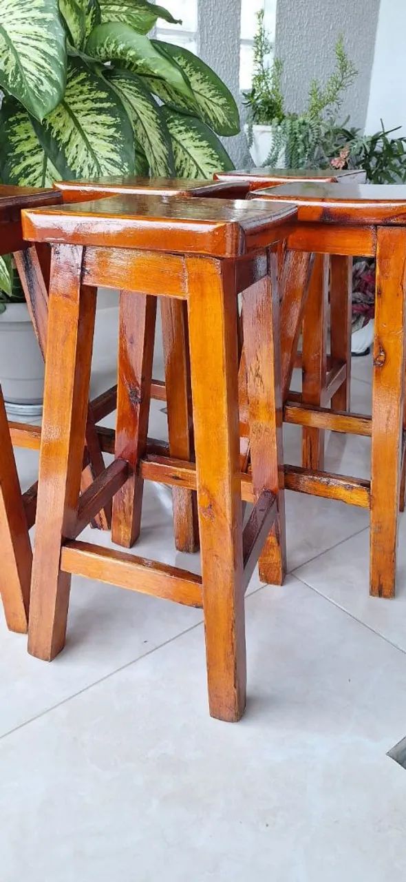 Banquetas de madeira  - Foto 4