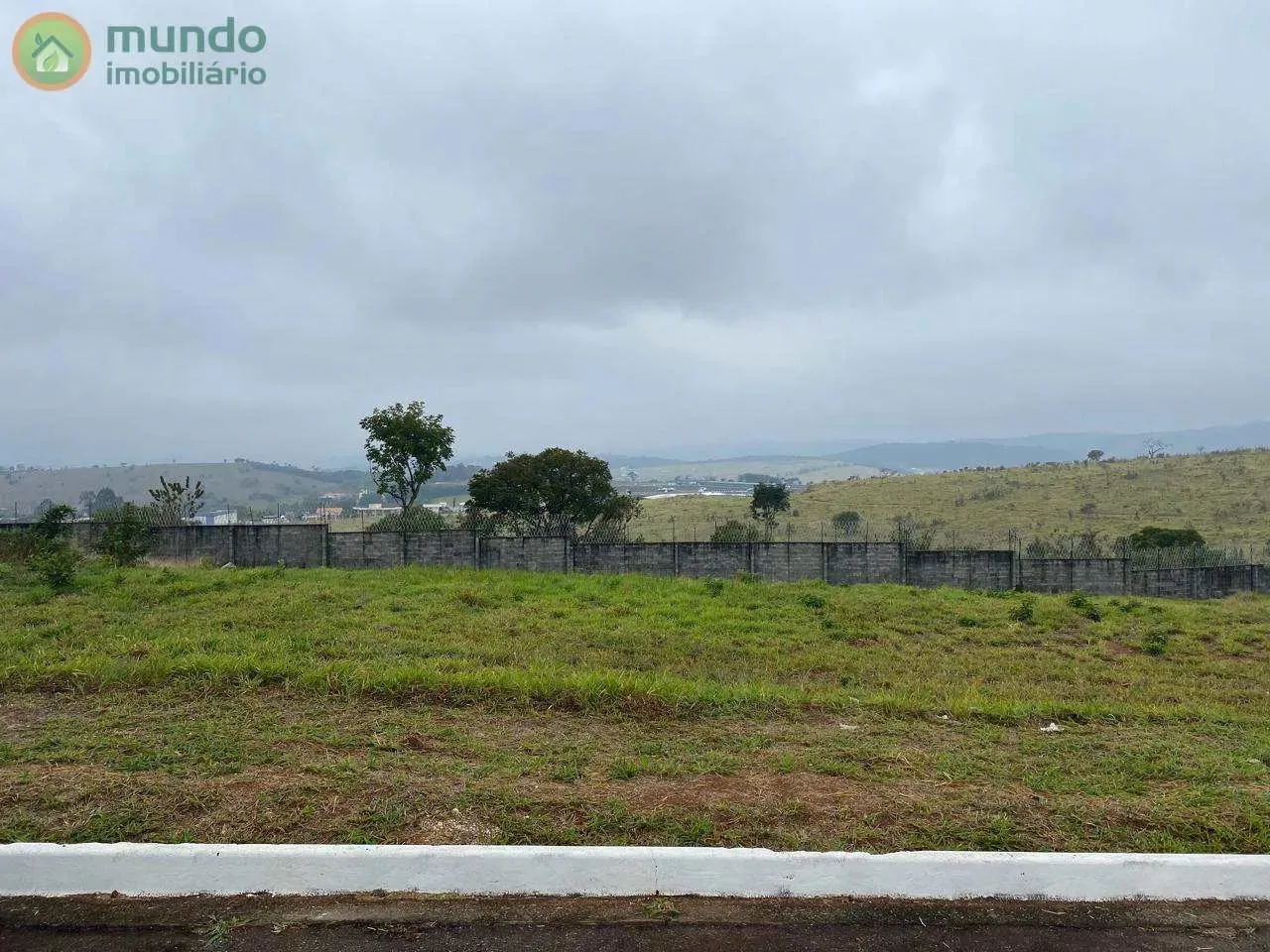 Terreno à Venda, Condomínio Campos do Conde Taubaté, 608 metros