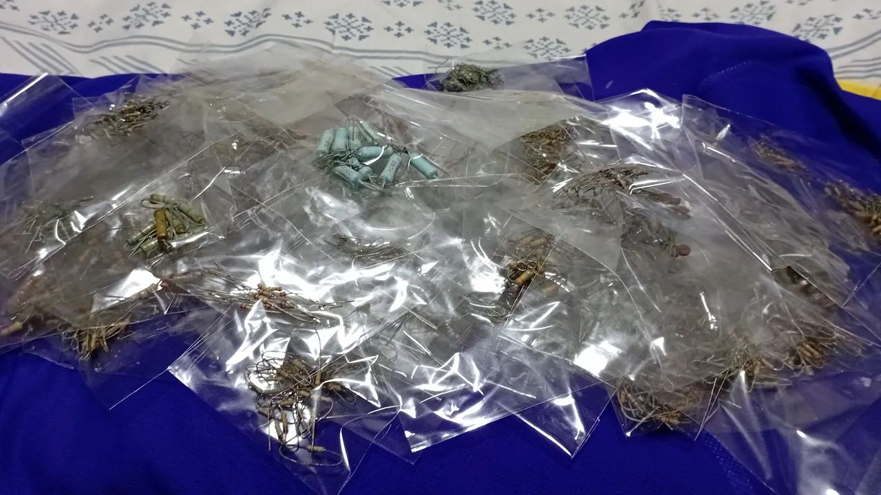 Resistores vintage novos.