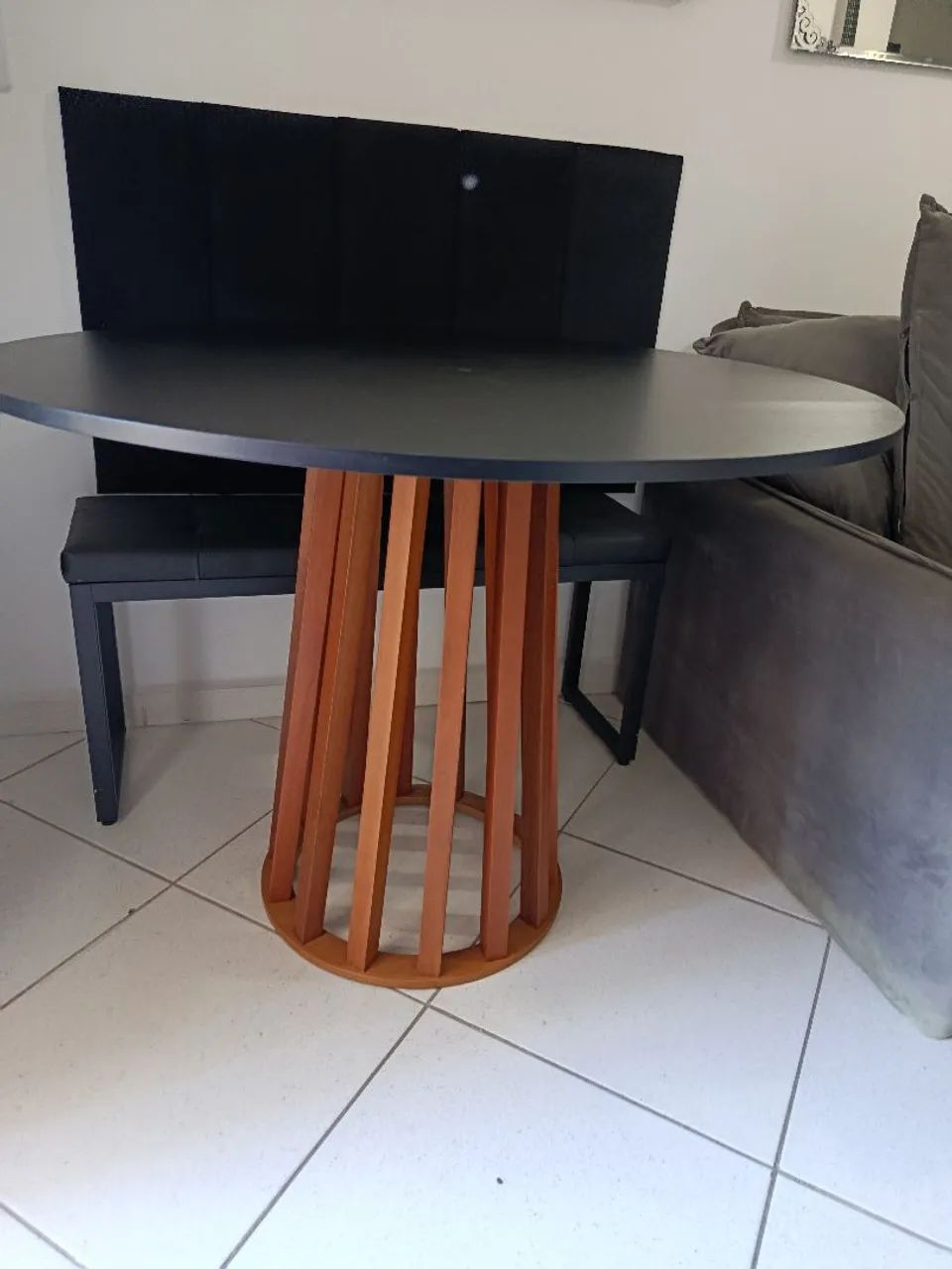 Mesa de jantar, em mdf e madeira maciça preta 100cm - Foto 2
