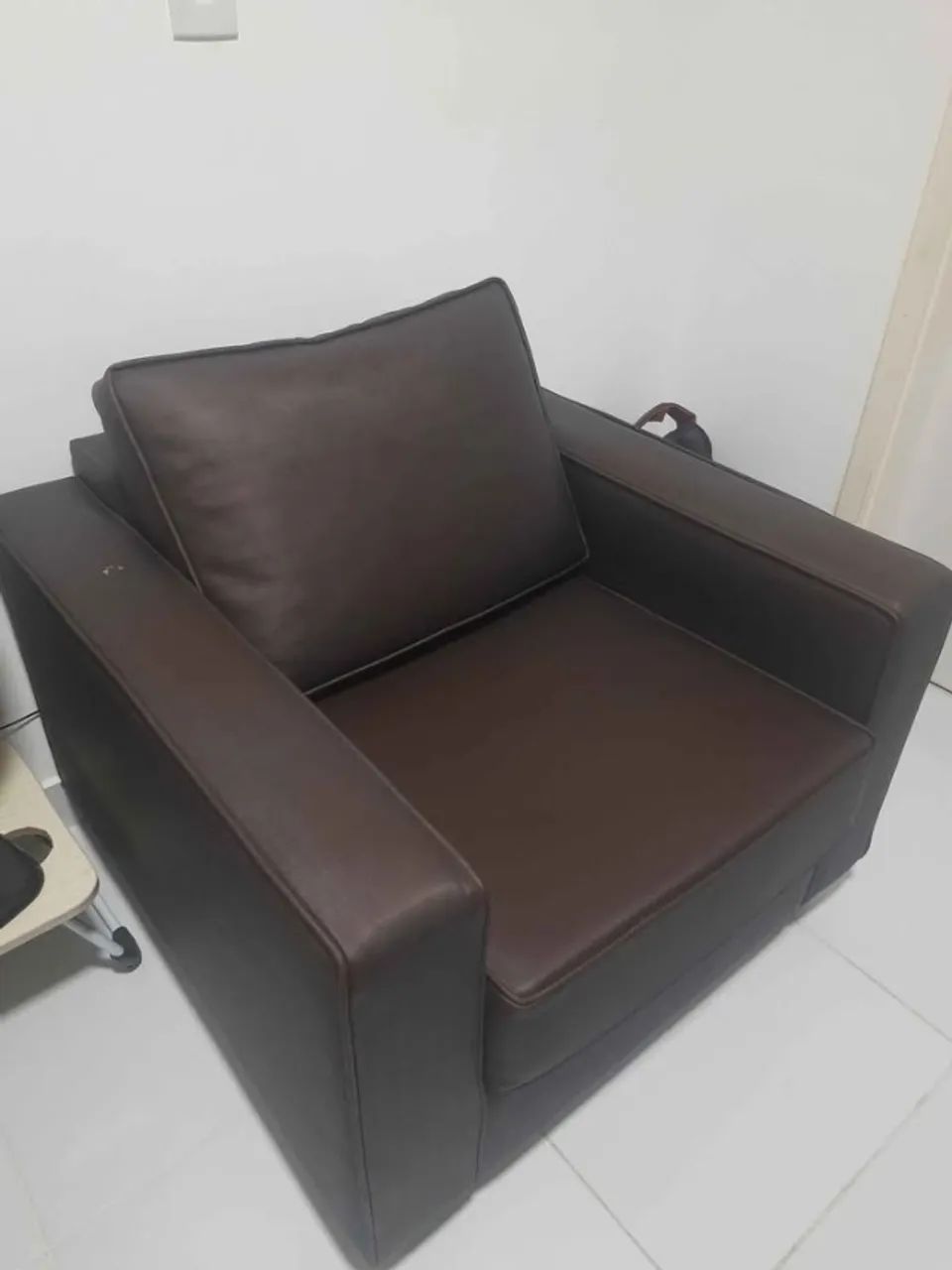 Poltrona Marrom Sintético 