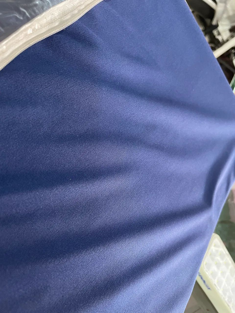 Capa de Sofá 1 Lugar Azul com Elástico  - Foto 3