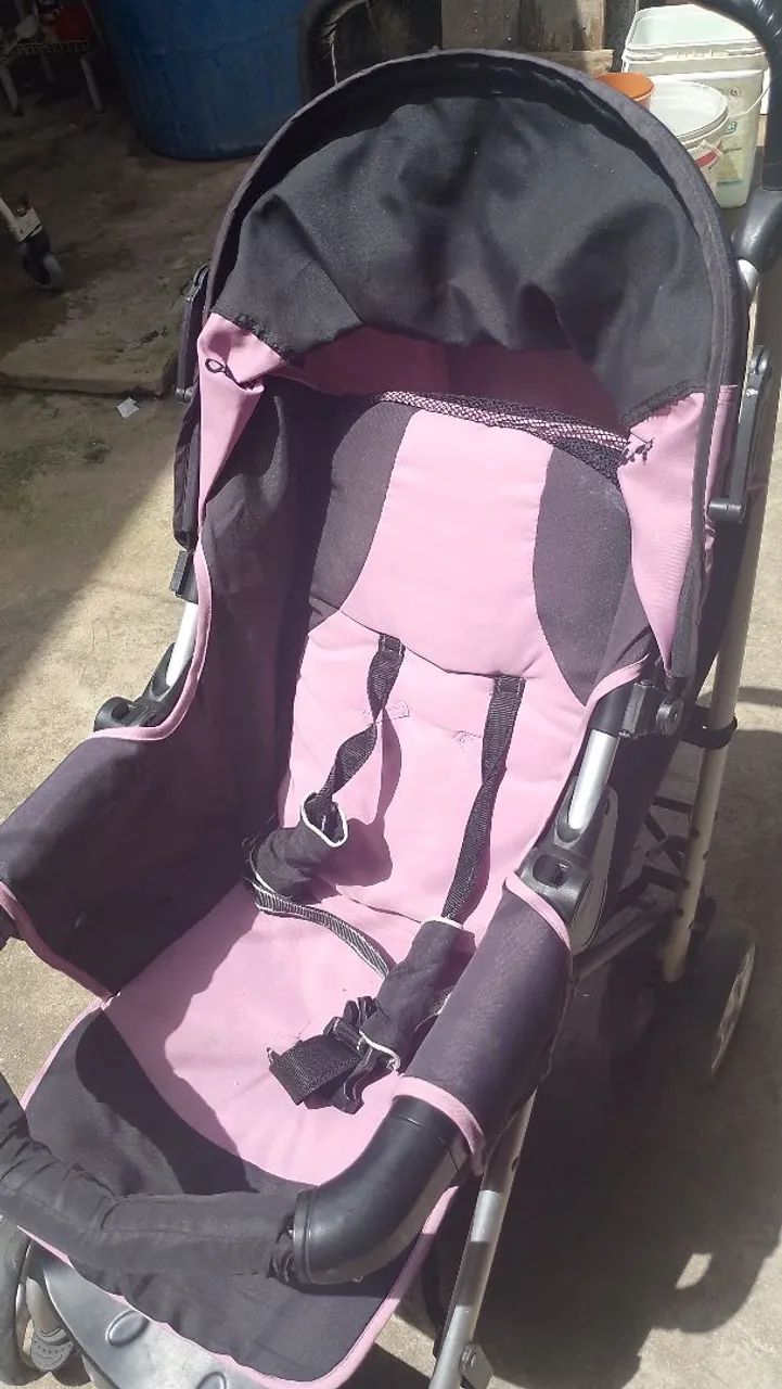 Vendo carrinho de bebê em perfeito estado 