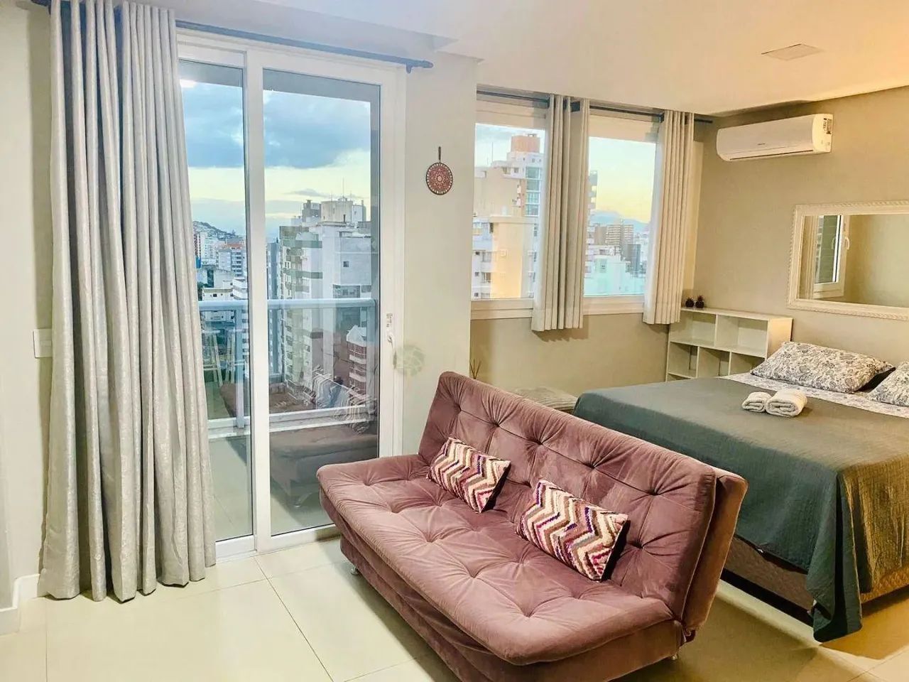 Apartamento Studio à venda no Pátio Milano, em Florianópolis/SC.