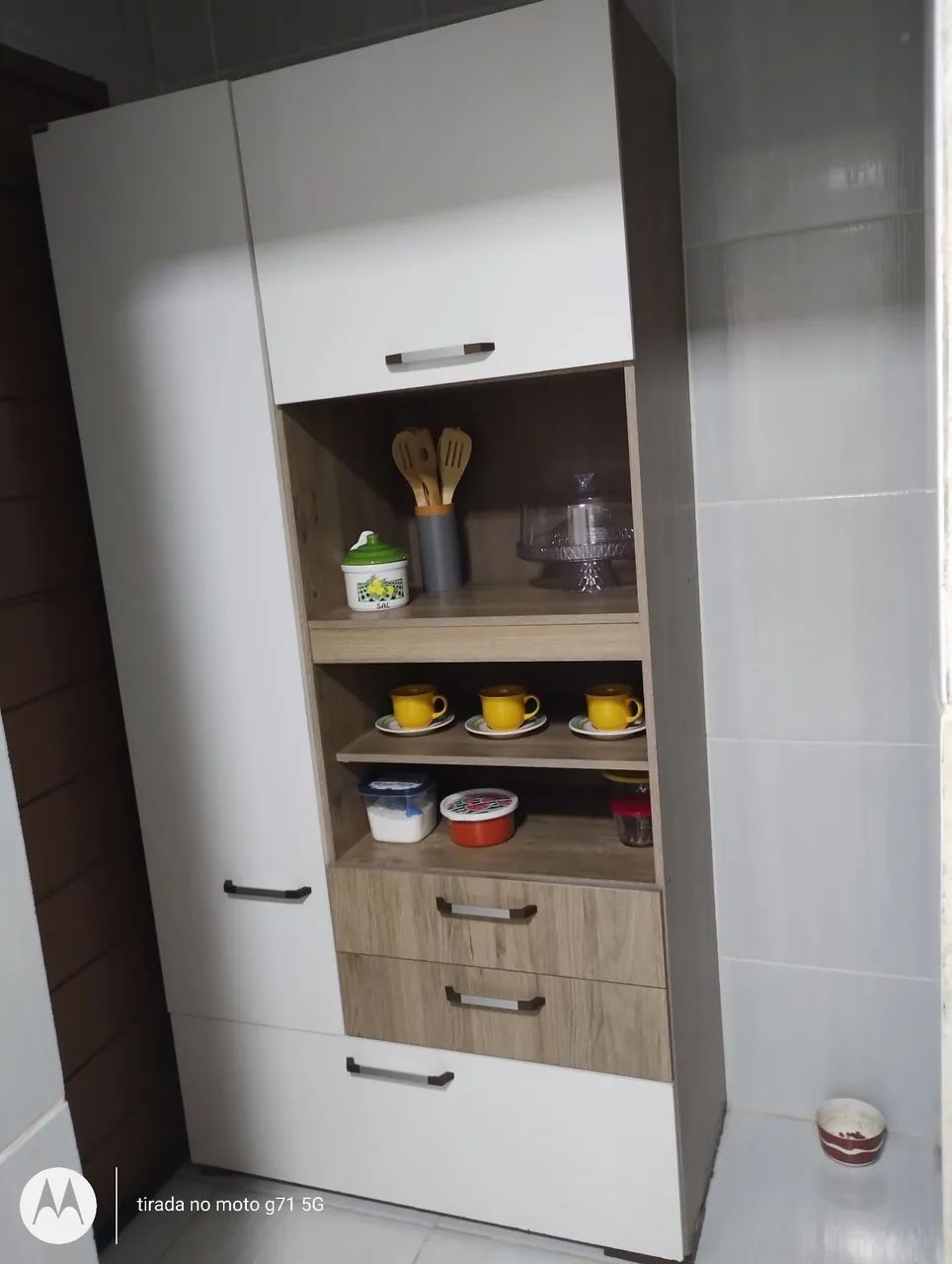 Armário de cozinha. 65576109145987121