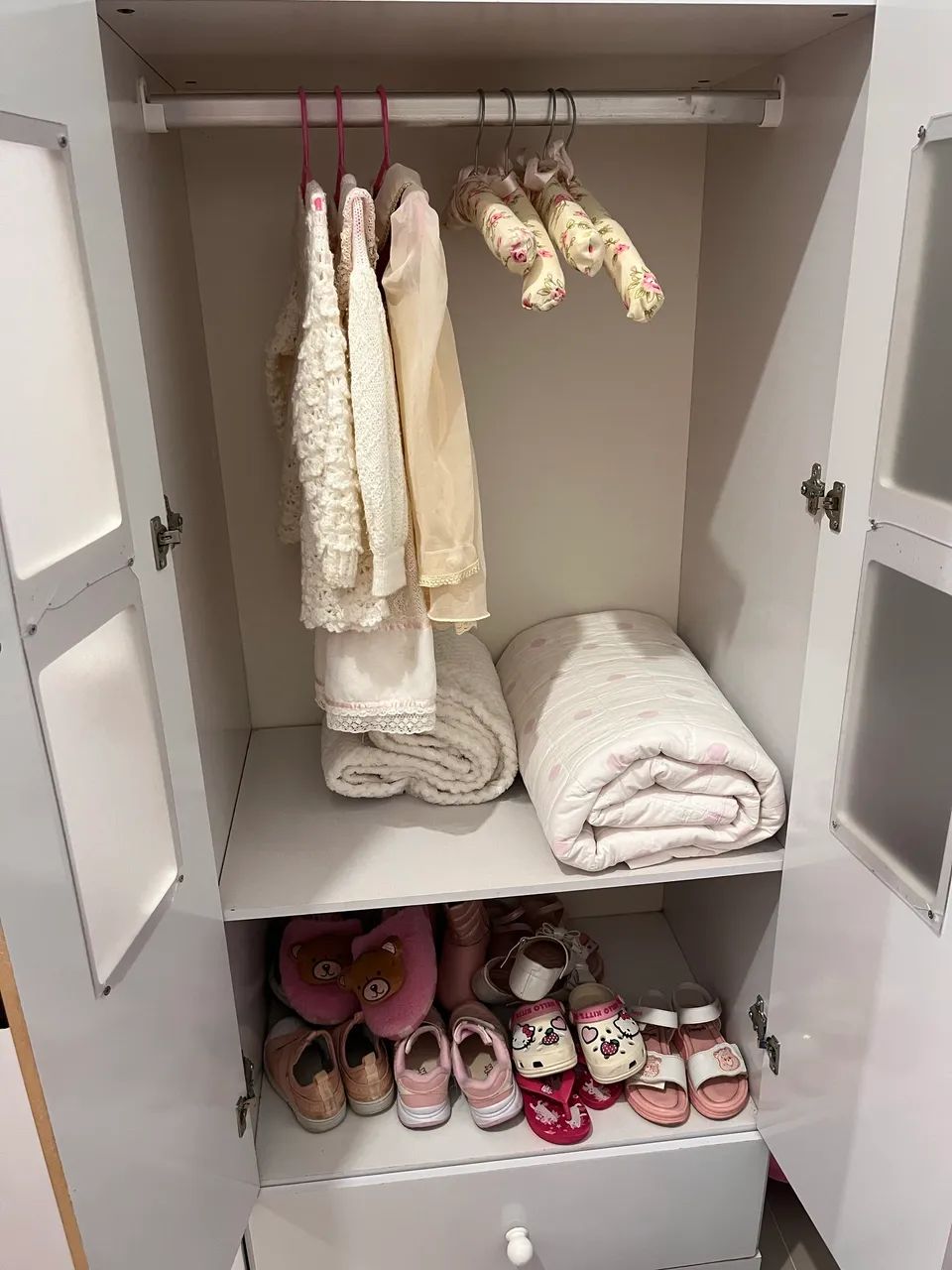Guarda roupa infantil 3 portas  - Foto 2
