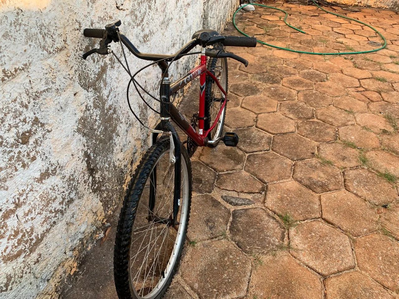 Bicicleta aro 26 com marcha - Foto 3