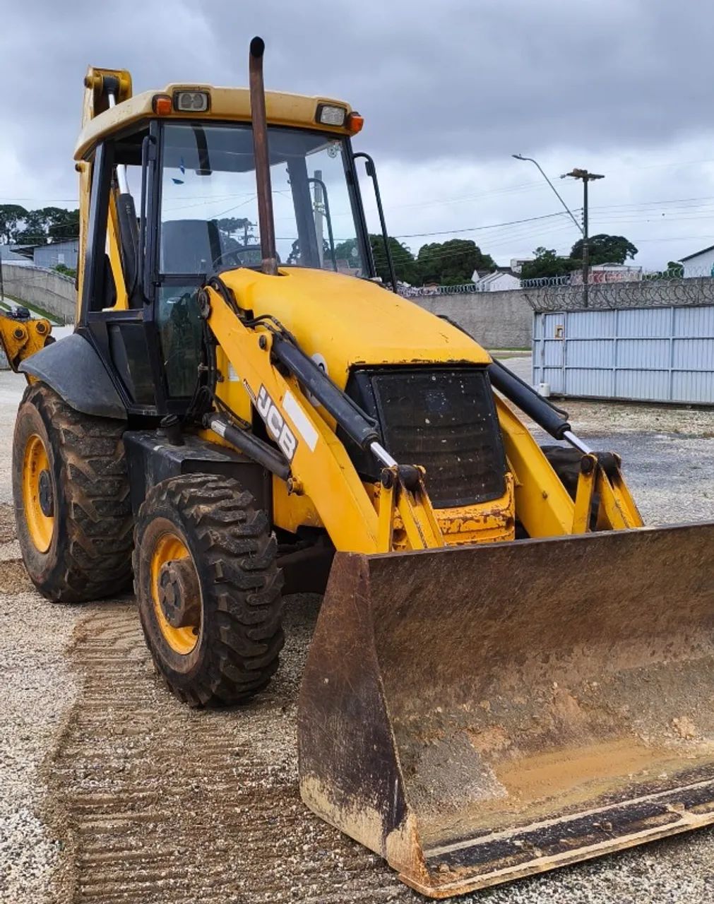 Retroescavadeira JCB 3C - Foto 2