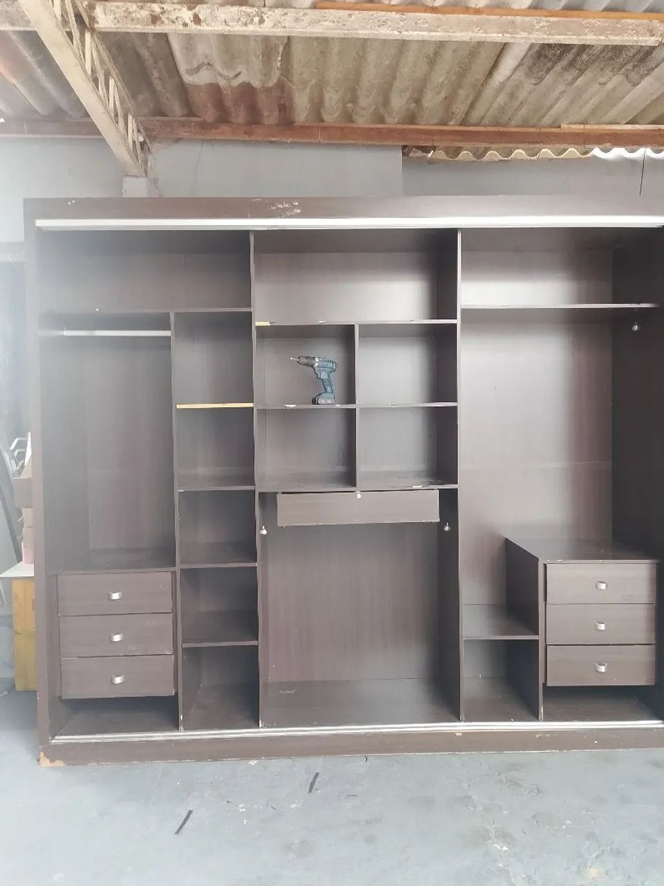 Vendo guarda roupa usado bem conservado entrega e montagem grátis  - Foto 4
