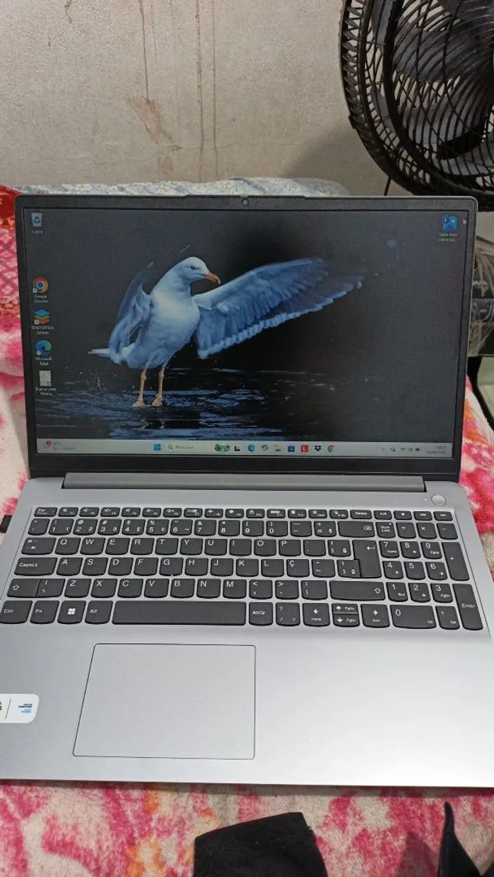 Vendo notebook Lenovo ideapad 1 15IAU7 
