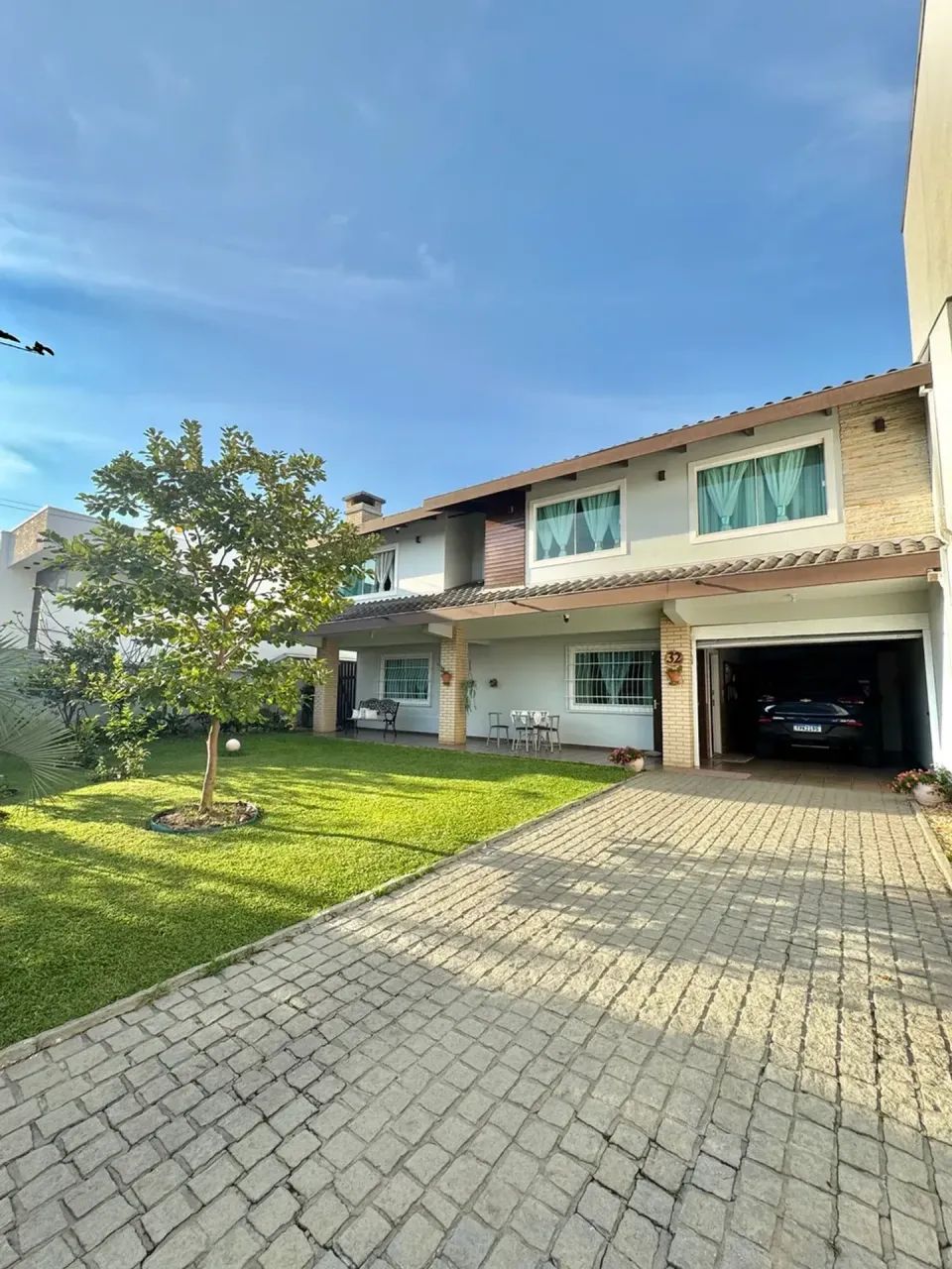 Casa alto padrao - 4 quartos