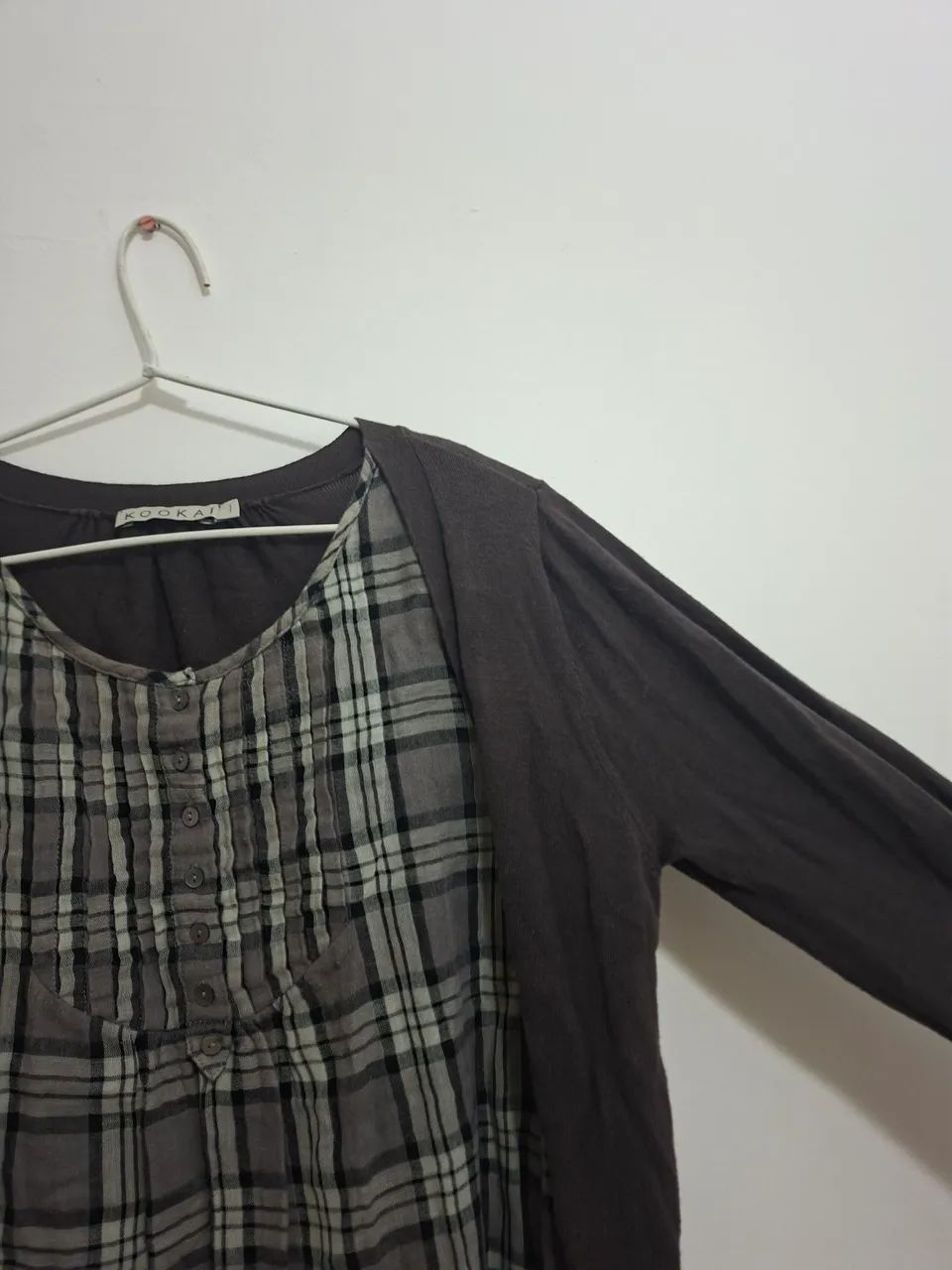Blusa com casaco marrom, cinza e xadrez tamanho P - Foto 4