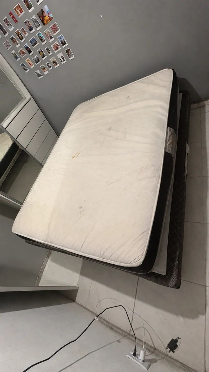 Colchão e cama de casal 