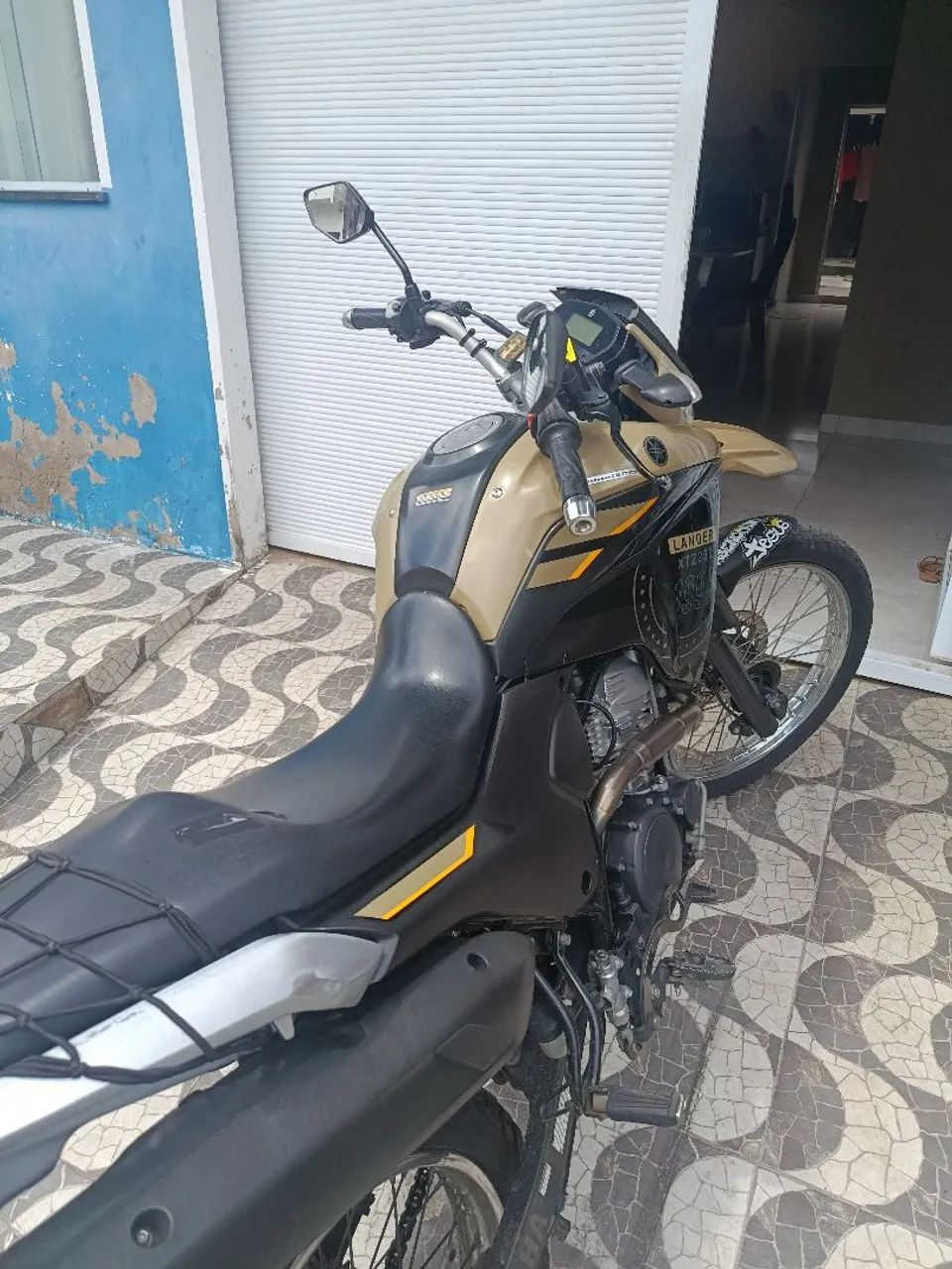 Lander 250 , 2024
