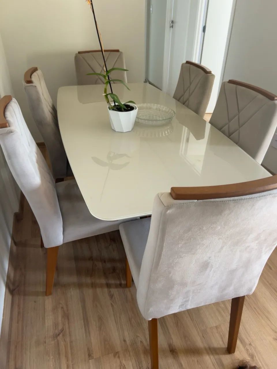 Mesa de jantar 6 cadeiras 
