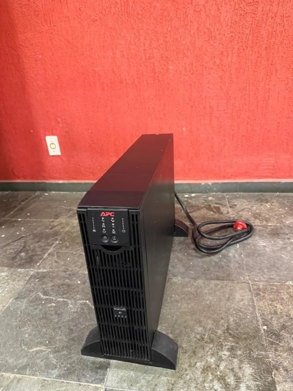 Nobreak APC Smart RT 3000