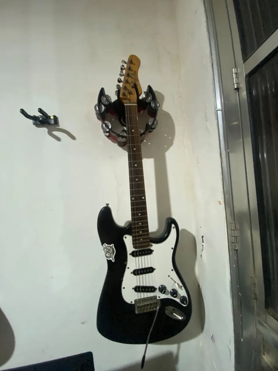 Guitarra Dolphin 