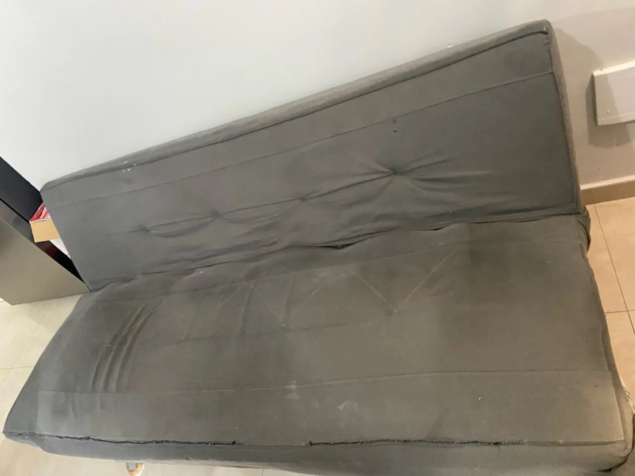 Sofá Cama Reformado e com marcas de Uso - Foto 2