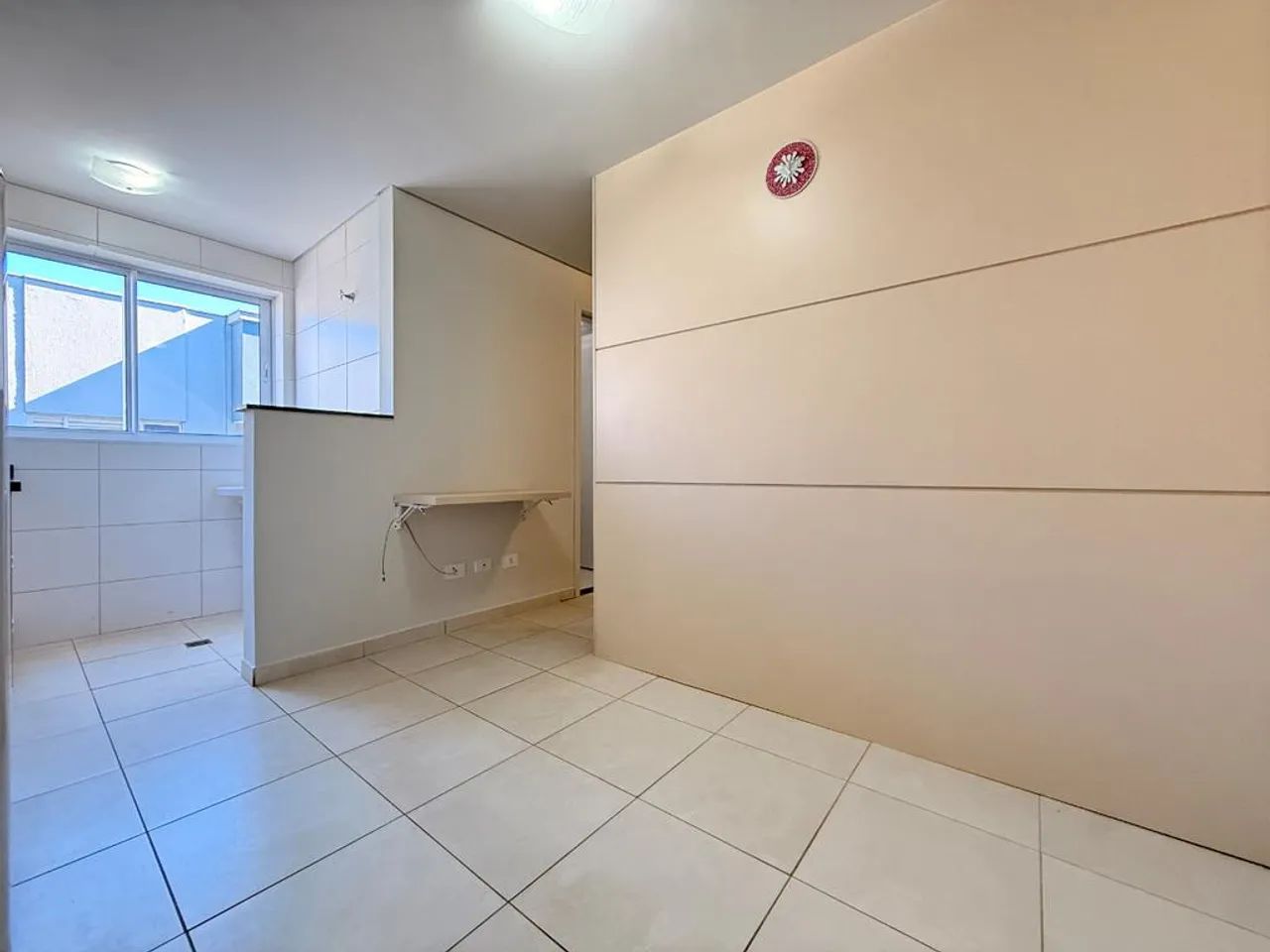 Apartamento para alugar em Maringá, Vila Esperança, com 1 quarto, com 27.44 m² - Foto 2