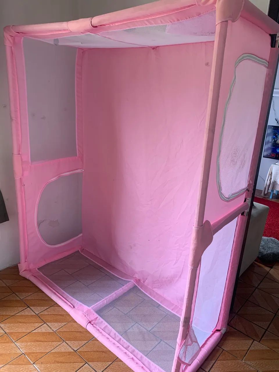 Cercadinho e tapete de educativo 