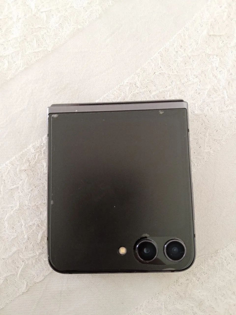 Galaxy Flip 5 com defeito 