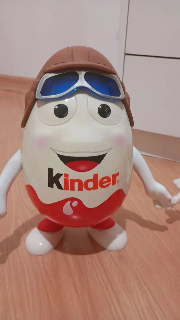 Bonecos Kinder ovo com espaço oco pra guardar coisas  - Foto 2