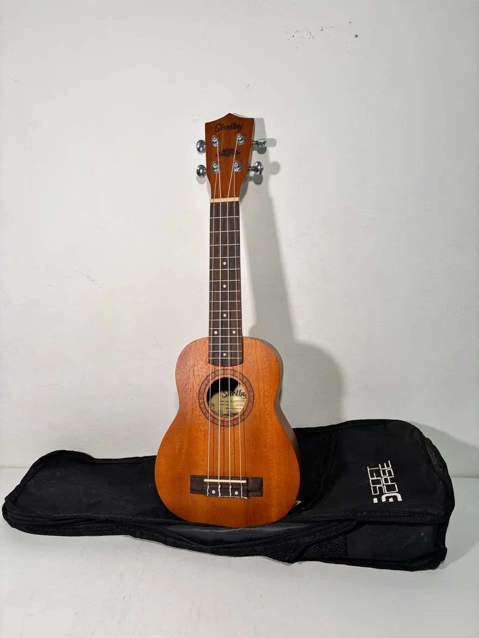 Ukulele Shelby 