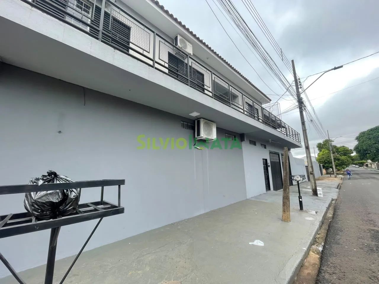 EXCELENTE SOBRE LOJA, 03 QUARTOS PARA MORAR NO PARQUE RES. TUIUTI. - Foto 3