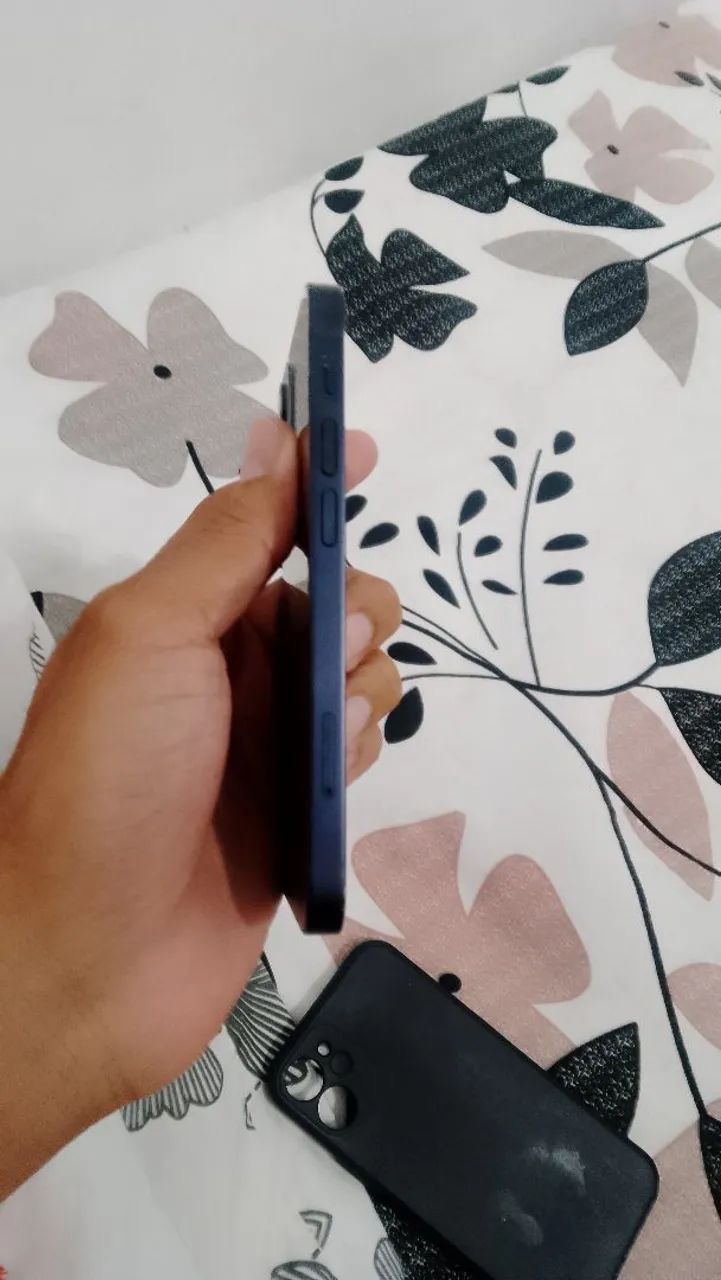 iPhone 12 Mini Preto 64 Gigas LEIA - Foto 3