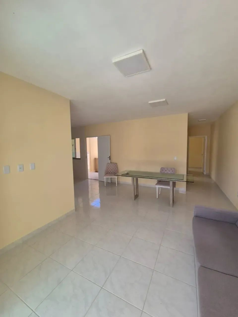 Casa Plana Nova no Centro de Maranguape - Foto 5