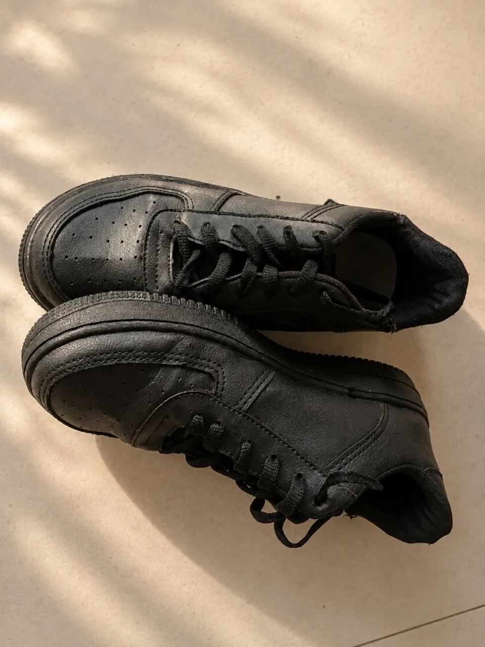 Tênis Airforce preto usado - Foto 2